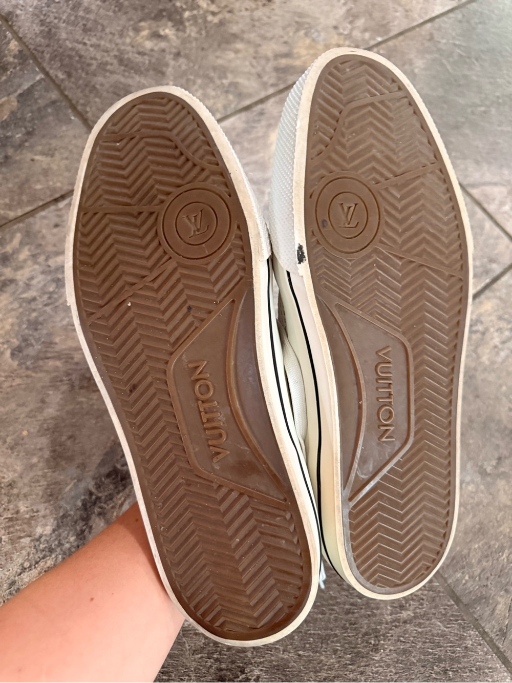 Men’s White Louis Vuitton Sneakers 9.5 - Picture 10 of 11
